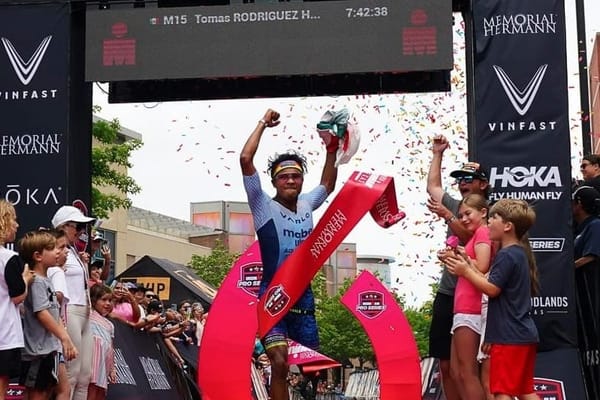 Mexicano corre 2h34min a maratona e vence o IM Texas. André Lopes é o 11º