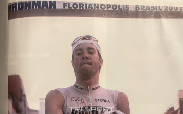 O primeiro a cruzar a linha de chegada do Ironman Floripa